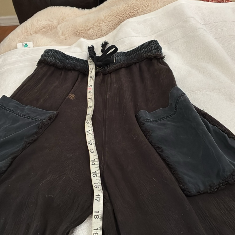 Free People Movement great gauzy like wide leg palazzo pants w/ big pockets - Picture 15 of 16